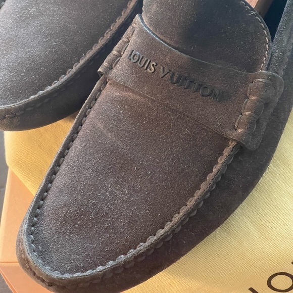 LOUIS VUITTON BROWN LOAFERS - Picture 6 of 9